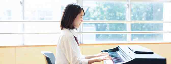 8月に弾きたい曲 特集